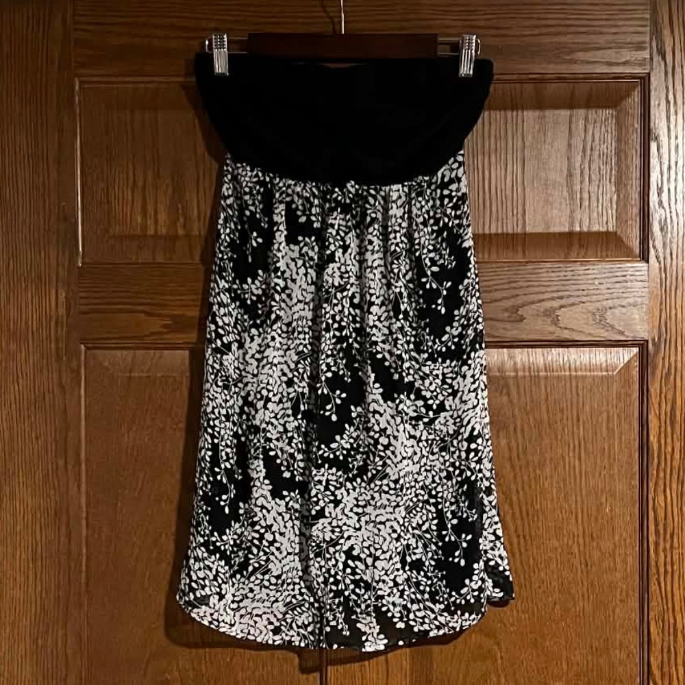 Strapless dress